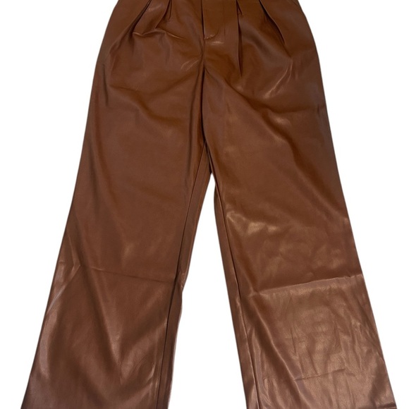NOT FOR SALE  Les Filles wide leg pleated vegan leather pants NWT size M - Picture 4 of 16
